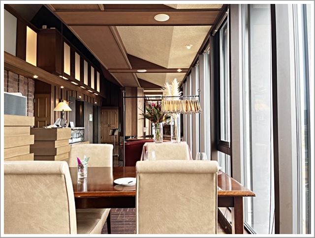 同志社大学内のフレンチレストランwillの店内