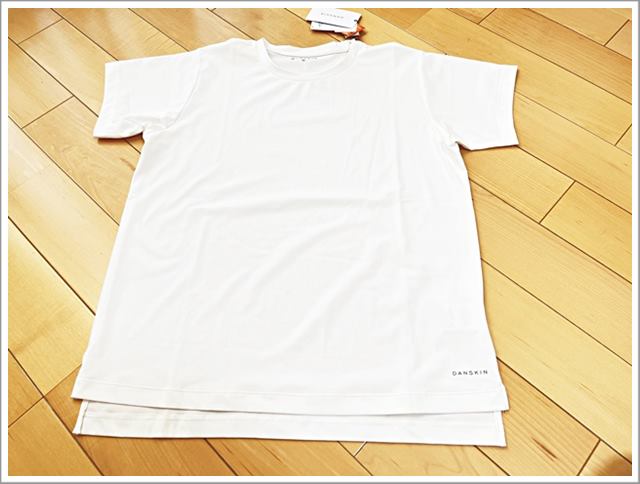 りんくうプレミアムアウトレットで買ったダンスキンのヨガのTシャツ