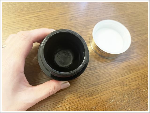 50代の美容クリームにオバジダーマアドバンスドリフトを使い終わったところ。レフィル交換できるので経済的