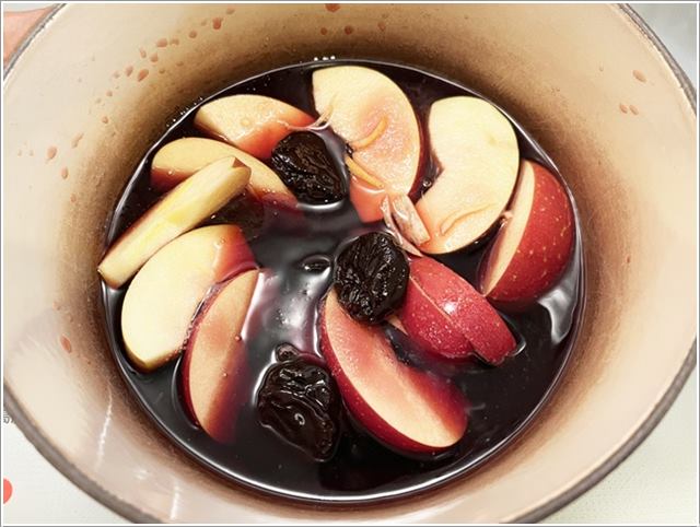 りんごの赤ワイン煮の作り方