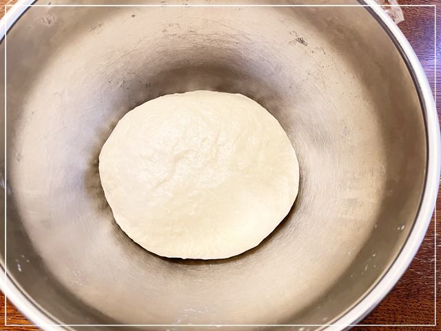 【中力粉の丸パンの作り方】40分ねかせた状態