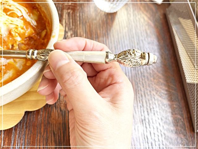 イギリス風カフェ「カームガーデン」のカトラリーも可愛い