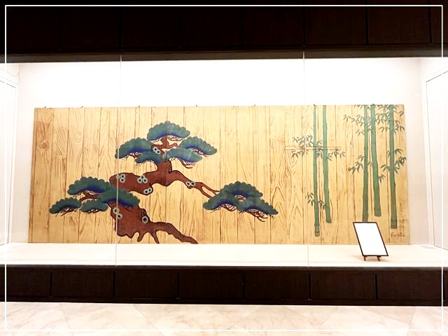 「ホテルモントレ姫路」にある藤田嗣治氏の絵