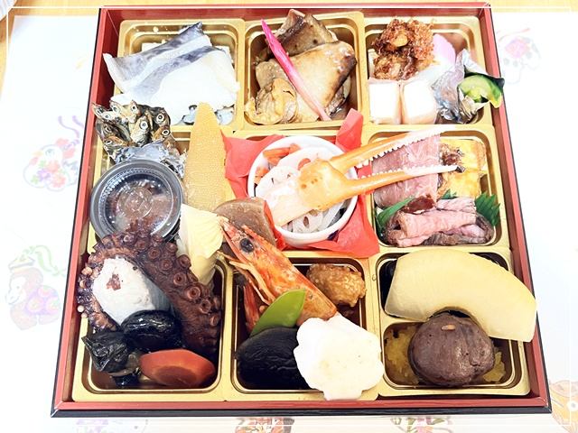 お正月は「おせち料理」を買って、わが家らしいお正月にシフト中