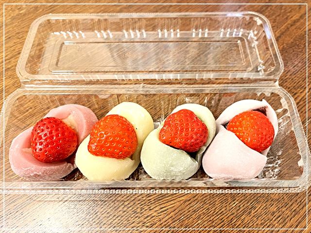 阪神梅田本店で買ったいちご大福