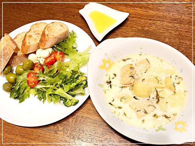 【晩御飯がパンの日は楽ちん】スープとサラダだけで準備も片づけもすぐできる